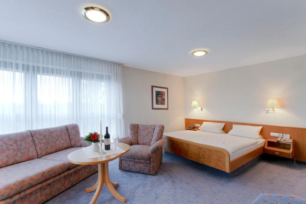 Landgasthaus Hotel Maien Rheinfelden  Zimmer foto