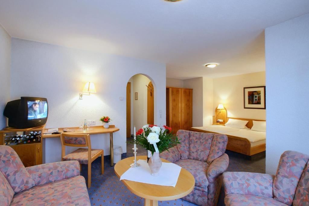 Landgasthaus Hotel Maien Rheinfelden  Zimmer foto